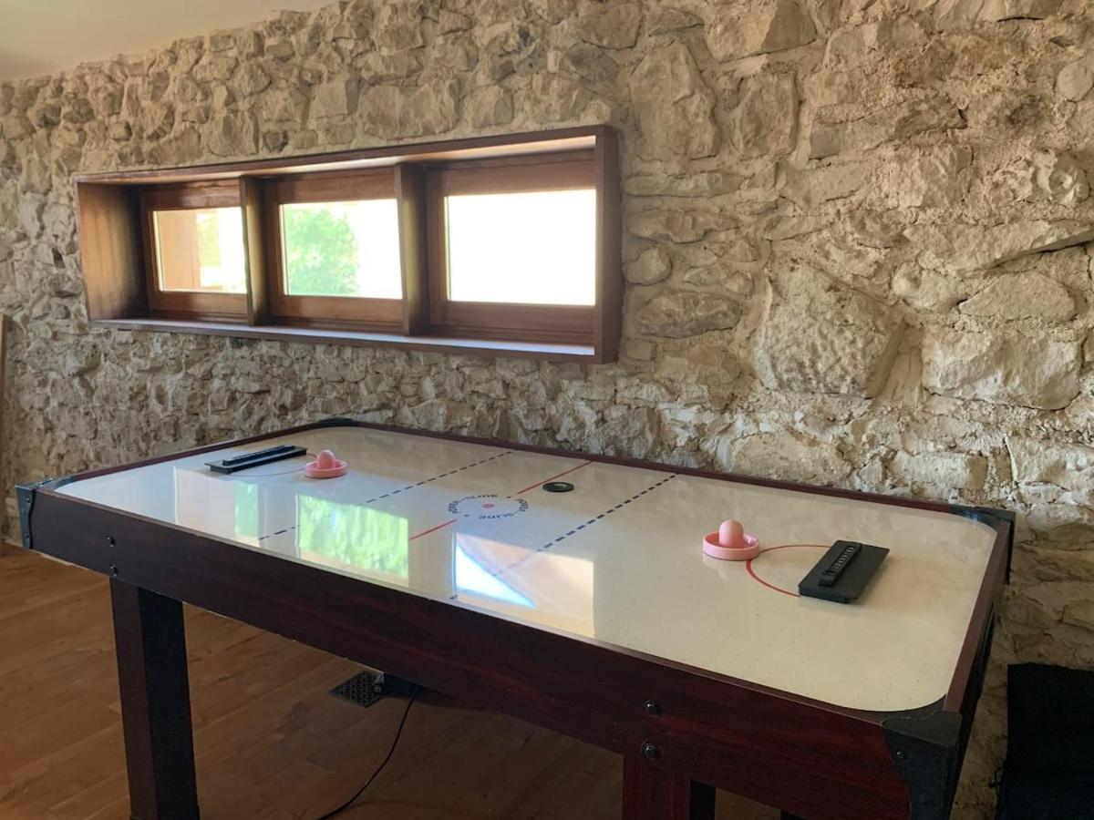 Verteillac Country Villa For 19 Pool Cinema Football Pitch מראה חיצוני תמונה